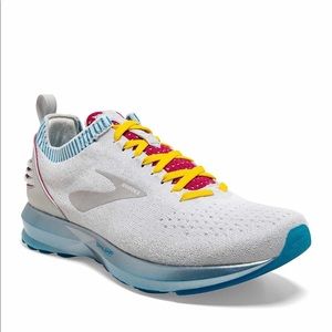 Brooks Levitate 2 LE White/Blue/Pink Running Shoes